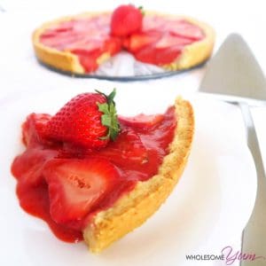 5-Ingredient Strawberry Tart that is paleo and low carb! View other strawberry recipes at idyllicpursuit.com