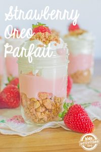 Strawberry Oreo Parfait and other strawberry recipes at www.idyllicpursuit.com