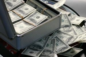 Do you have an abundance mindset? Learn 10 affirmations for abundance at www.idyllicpursuit.com