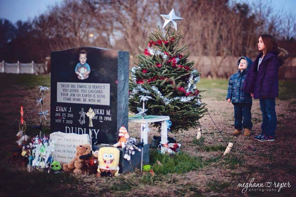 Evan J Dudley's Grave
