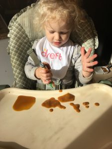 Messy Toddler Play at idyllicpursuit.com