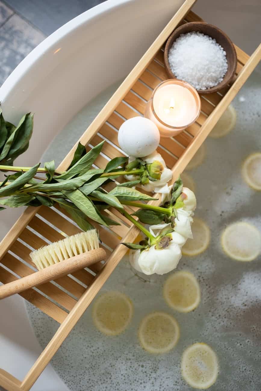 tray with bath bomb on tub