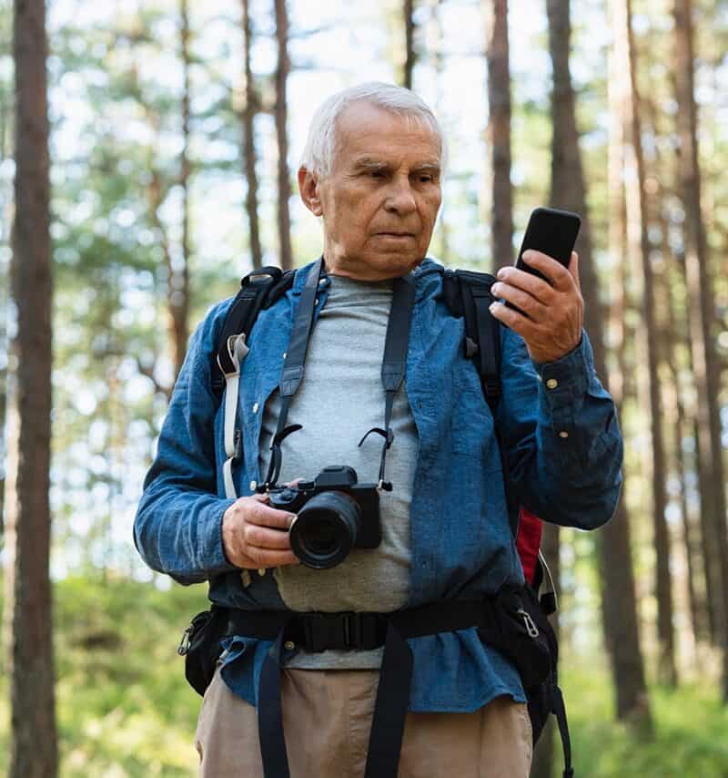 senior digital nomad