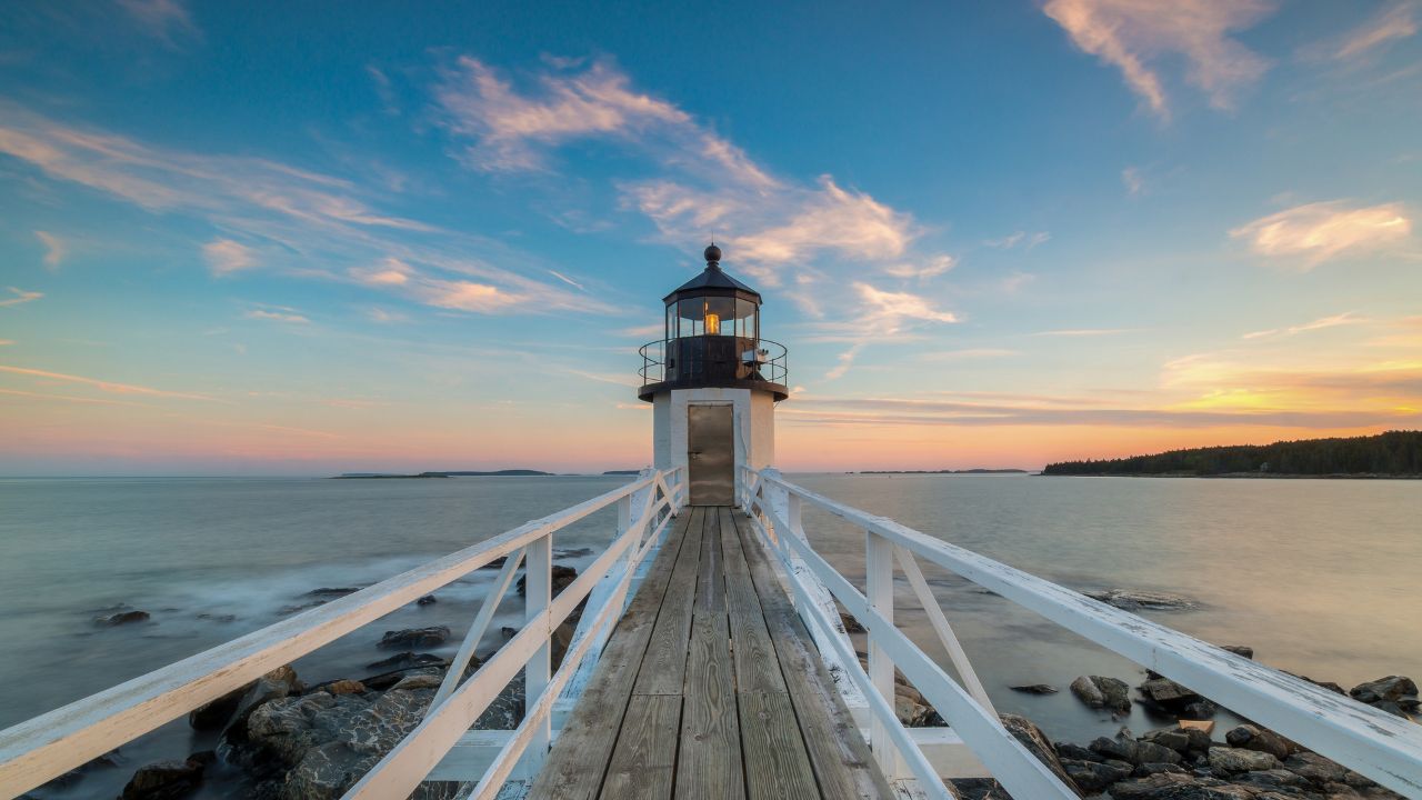 Marshall Point Lighthouse sunset