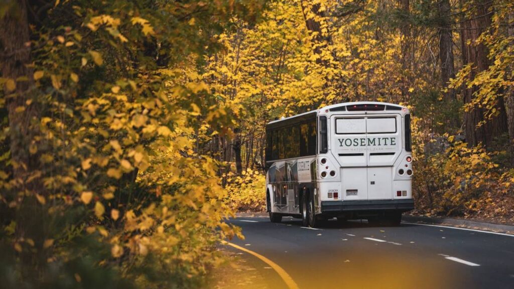Yosemite NatioNAL PARK shuttle bus