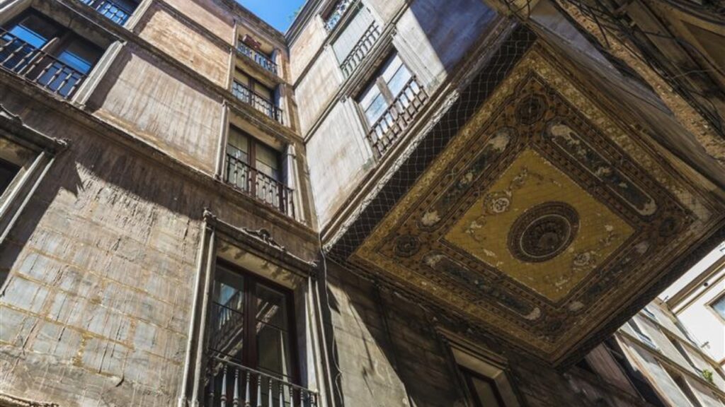 Passage of the oldest district called Passatge de la Pau of Barcelona, Catalonia, Spain