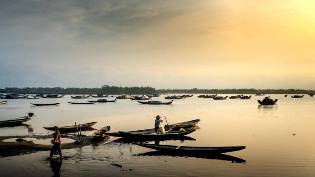 Paddle Suttle Lake at Sunrise