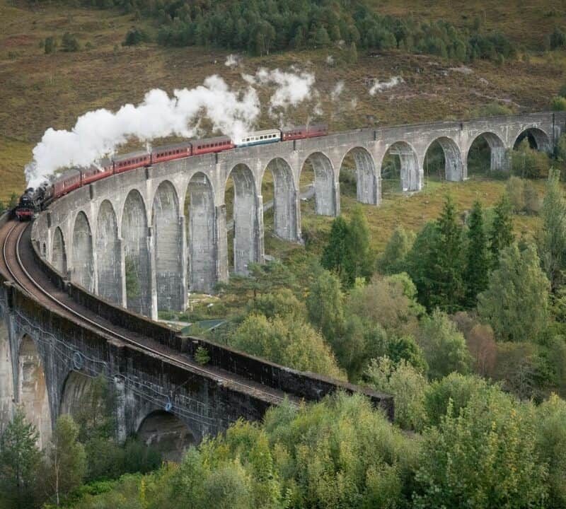THE JACOBITE TRAIN