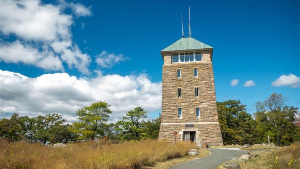 Bear Mountain State Park, Perkins Memorial Tower, Appalachian trail in upper state New York