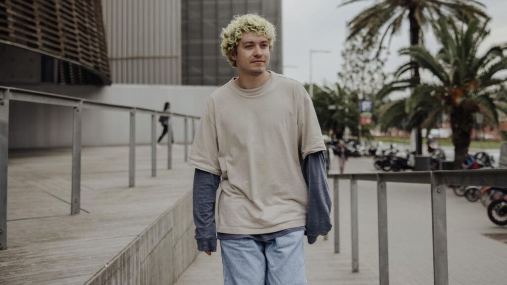 Baggy, Shapeless Clothing