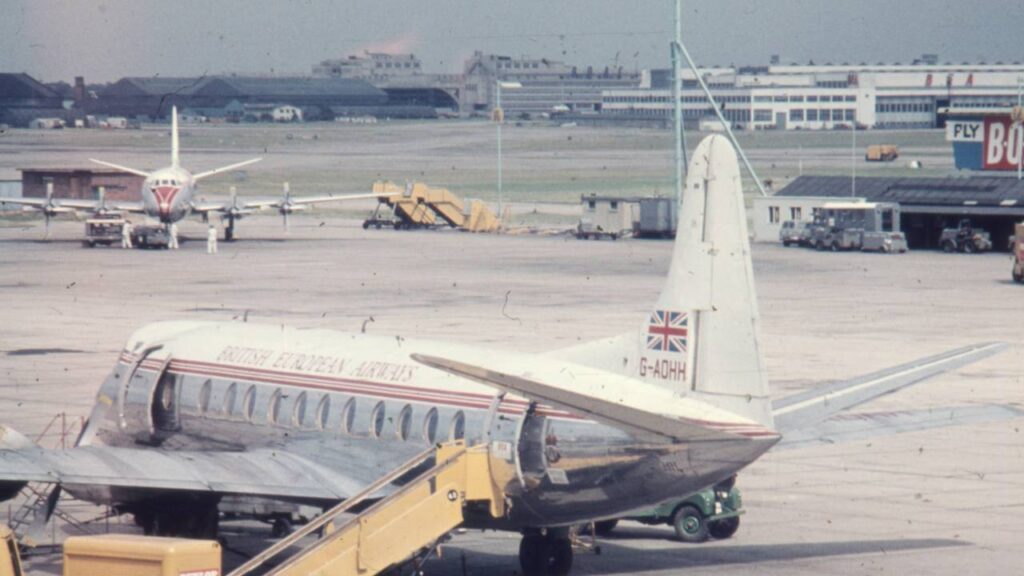 Air travel 1960