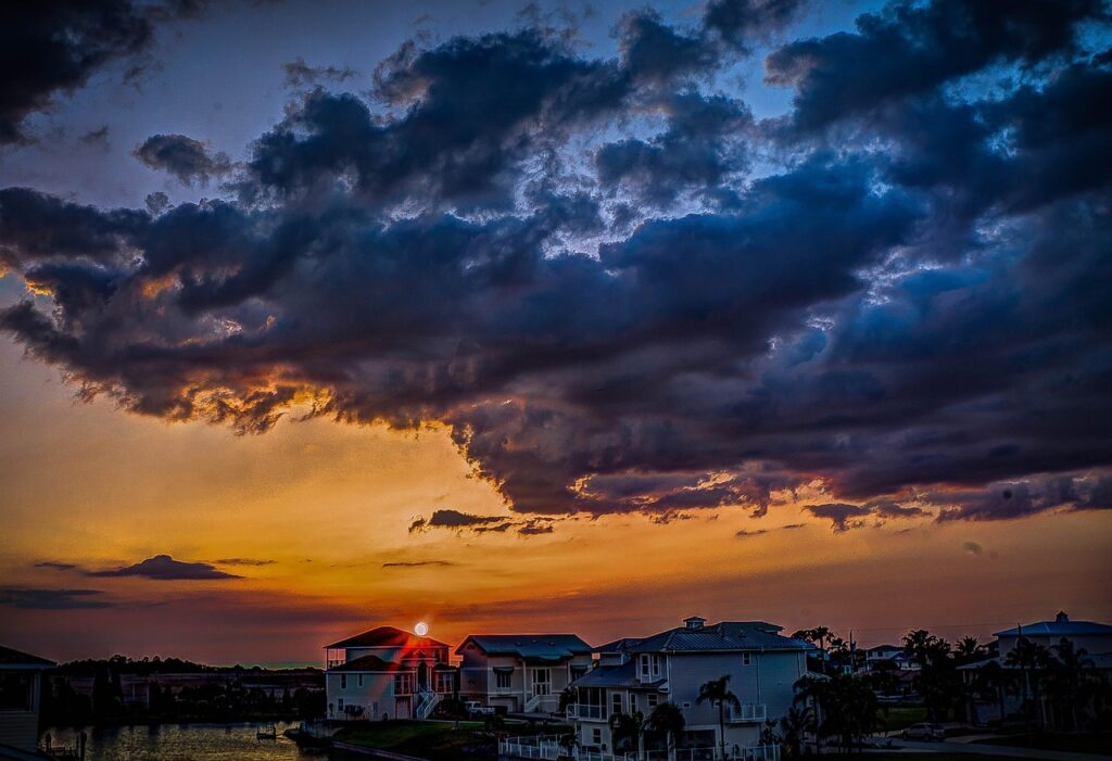 Florida: Storm-Chasing Sunshine
