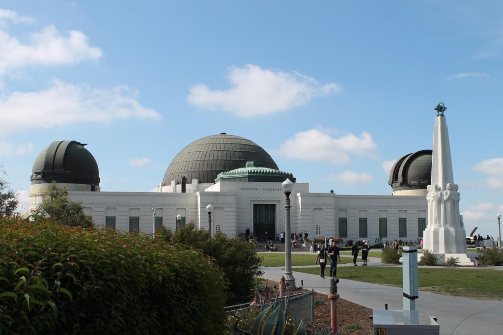Griffith Observatory view Hollywood sign dusk