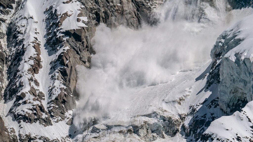  Colorado: Avalanche Country