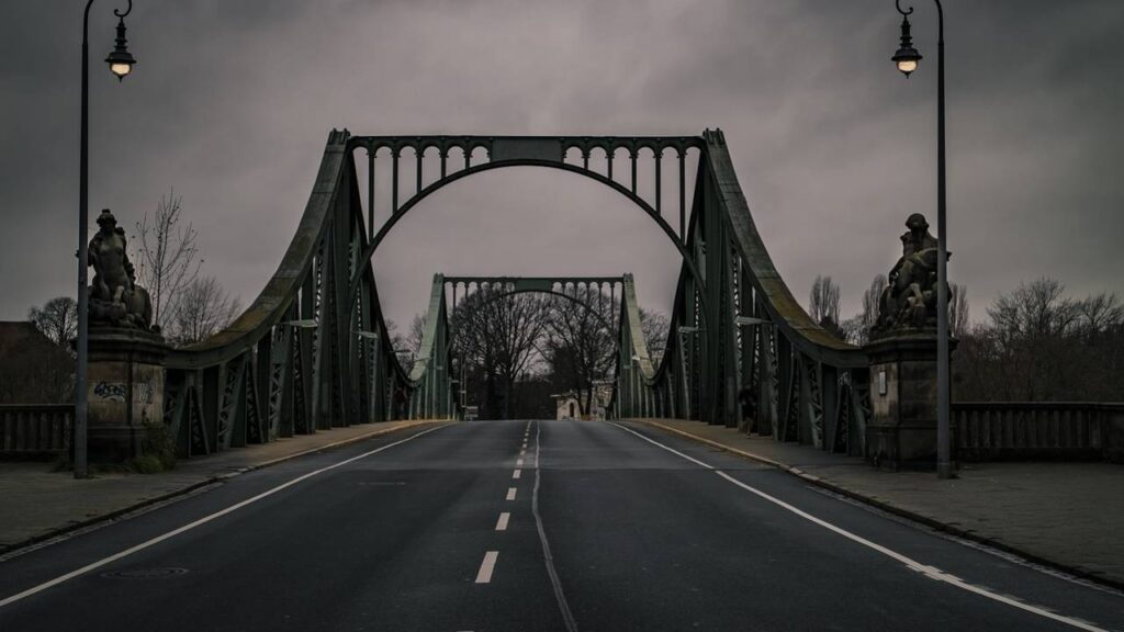 Bridge of Spies, Germany