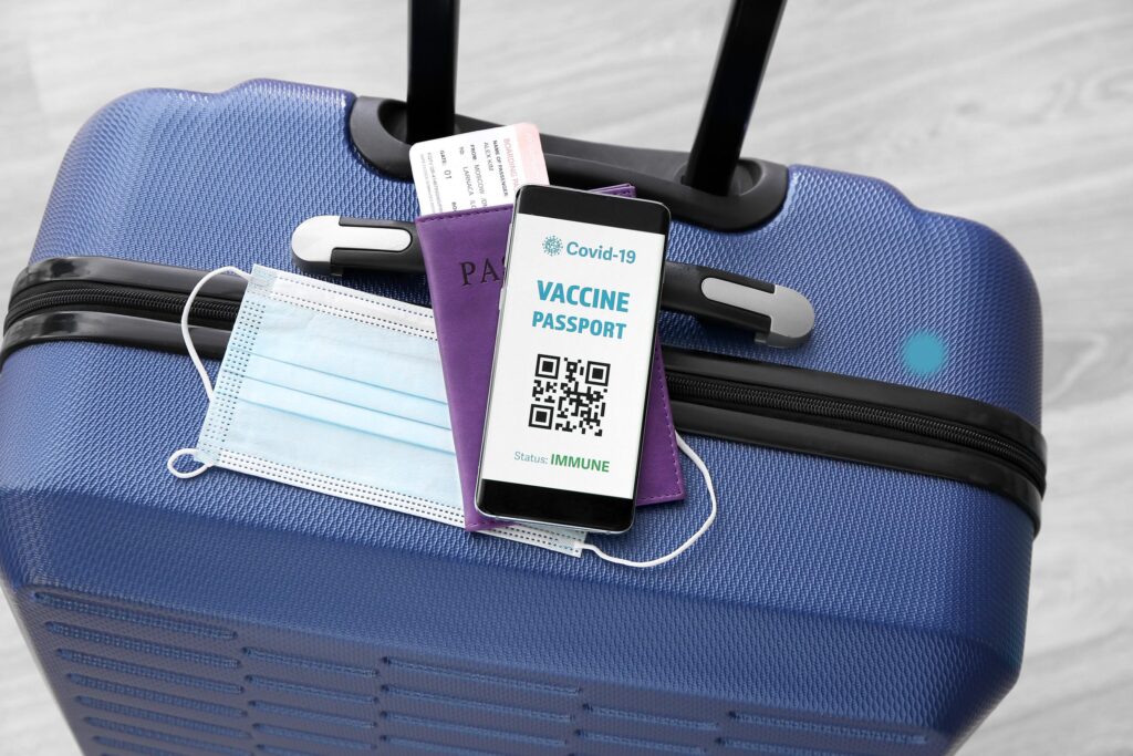 luggage smart tag qr code on handle