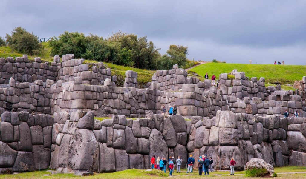 Sacsayhuamán, Peru massive Inca stone walls built with precisely cut boulders, showcasing advanced ancient engineering.