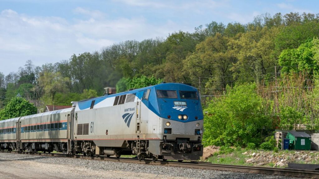 Amtrak Capitol Limited train Harpers Ferry Ohio River