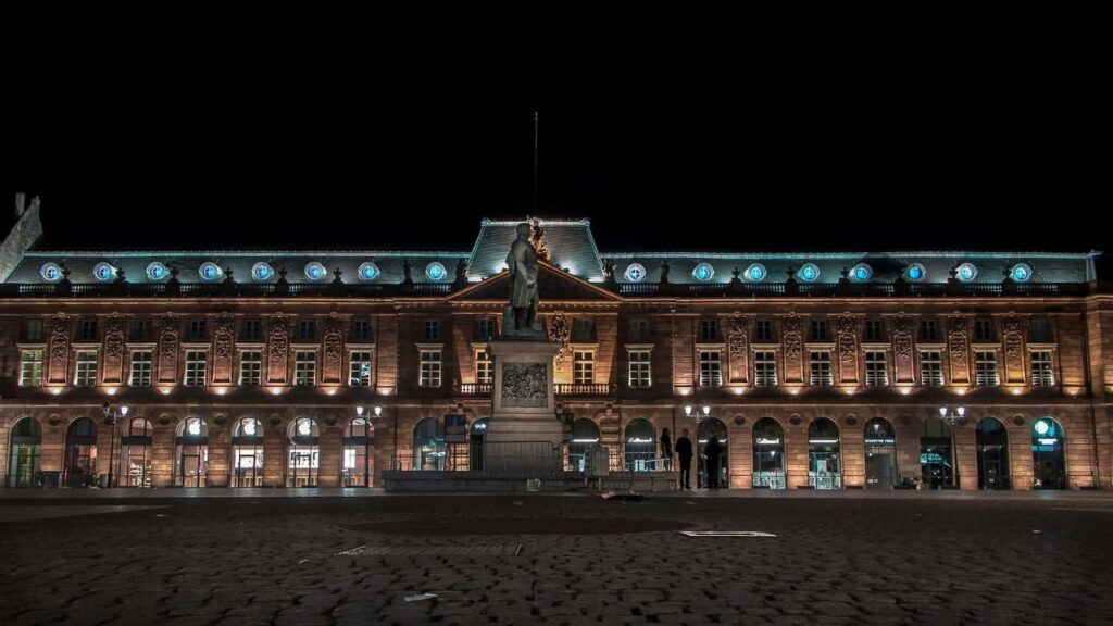 Buckingham Palace at night with eco-lighting