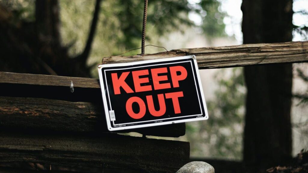 No mining national park protection sign