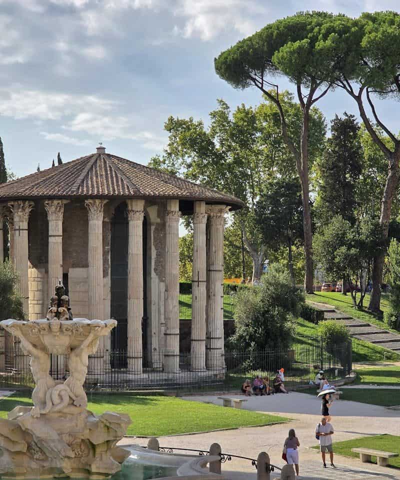 12 Countries That Blend Ancient Architecture and Modern Design