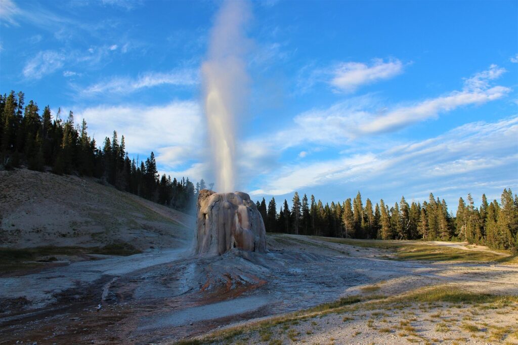 Lone Star Geyser Yellowstone
