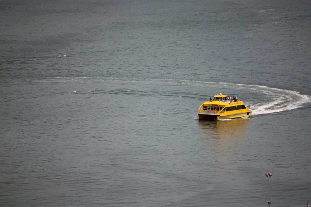 Potomac River Water Taxi DC