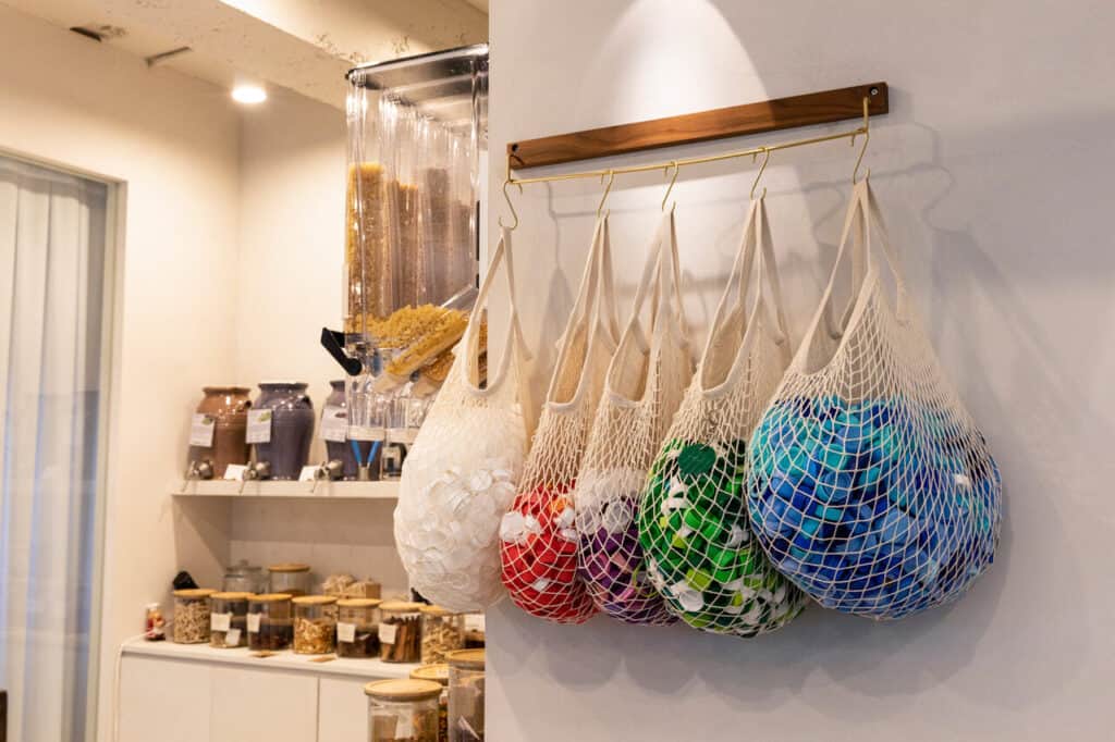 Ceiling-Mounted Nets for Lightweight Gear