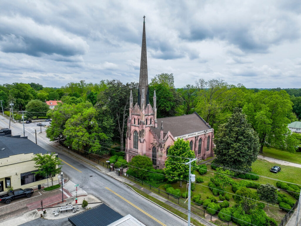 Trinity Episcopal Church in Abbeville is an architectural wonder nestled in Upstate South Carolina with design patterned after Gothic cathedrals. There is no other building quite like it.
See less
Upload date: 2 May 2