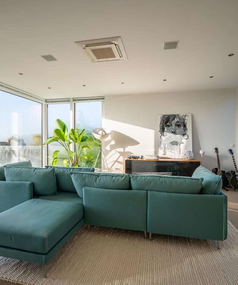 10 Ways To Bring Beach House Calm Into Your City Apartment