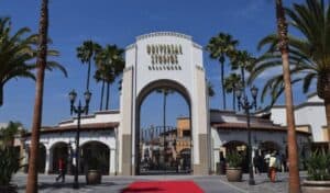 Entrance to Universal Studios Hollywood Universal Studios Hollywood (Los Angeles, CA)