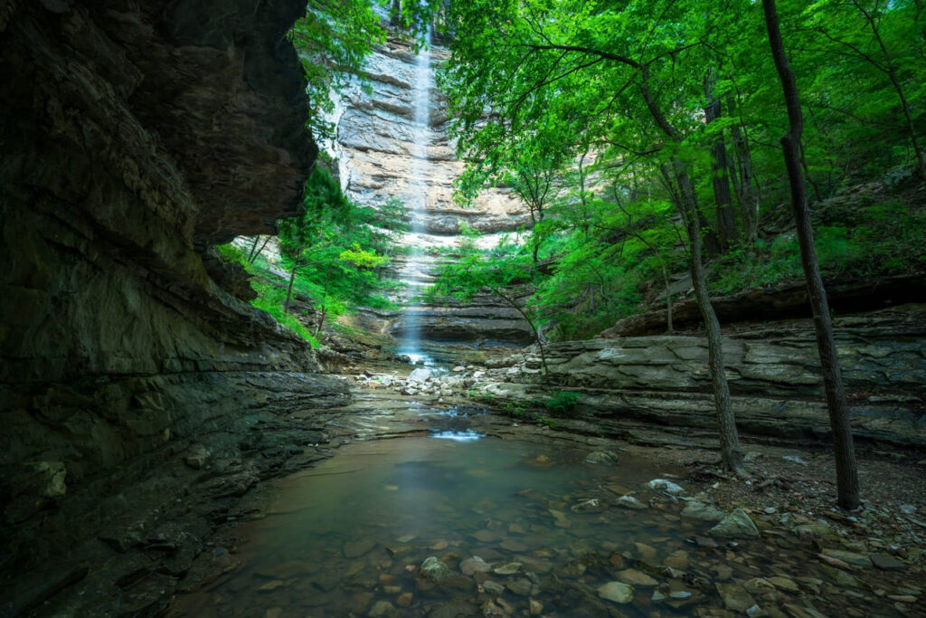 Hemmed-In-Hollow Falls, Arkansas