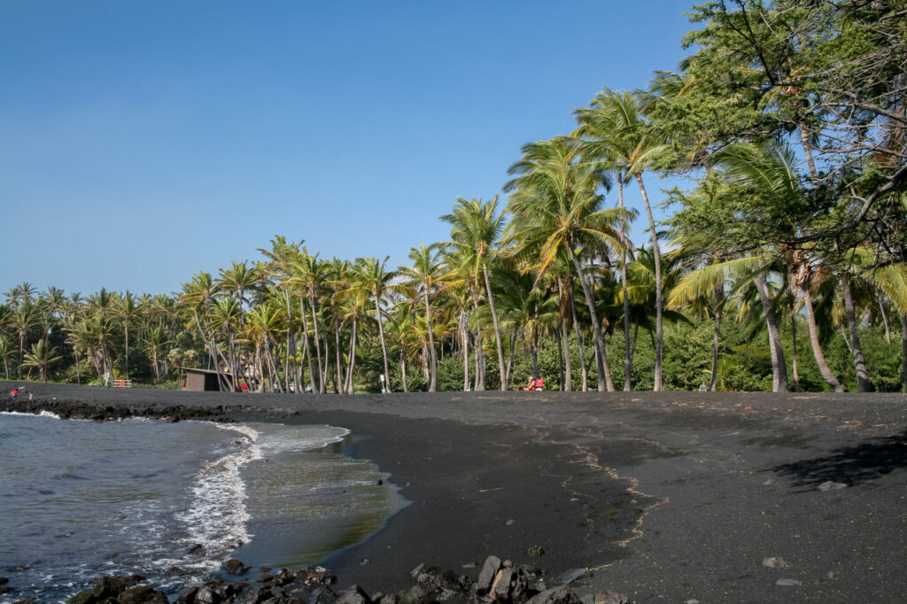Punaluʻu Black Sand Beach, Hawaii