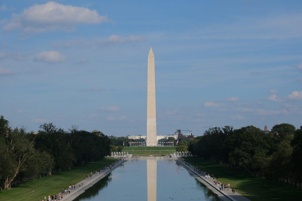 Lincoln Memorial And Reflecting Pool