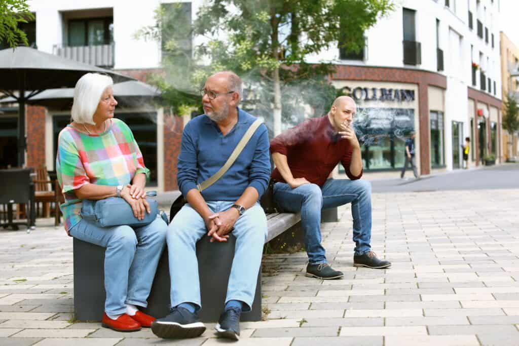 people avoiding personal space invasion
