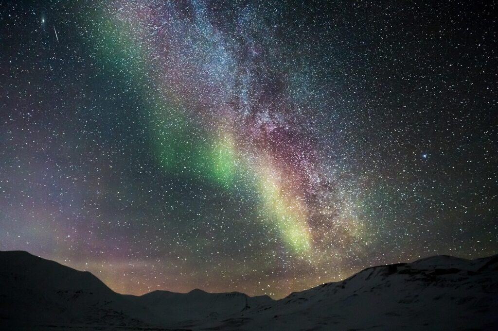  Northern Lights, Arctic Regions