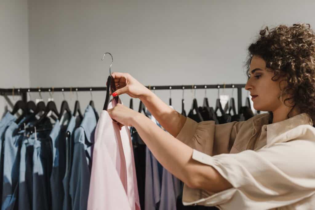 “two color capsule wardrobe outfits
