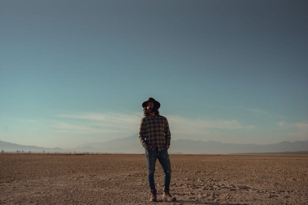 desert clothing wide brim hat shade tarp camping