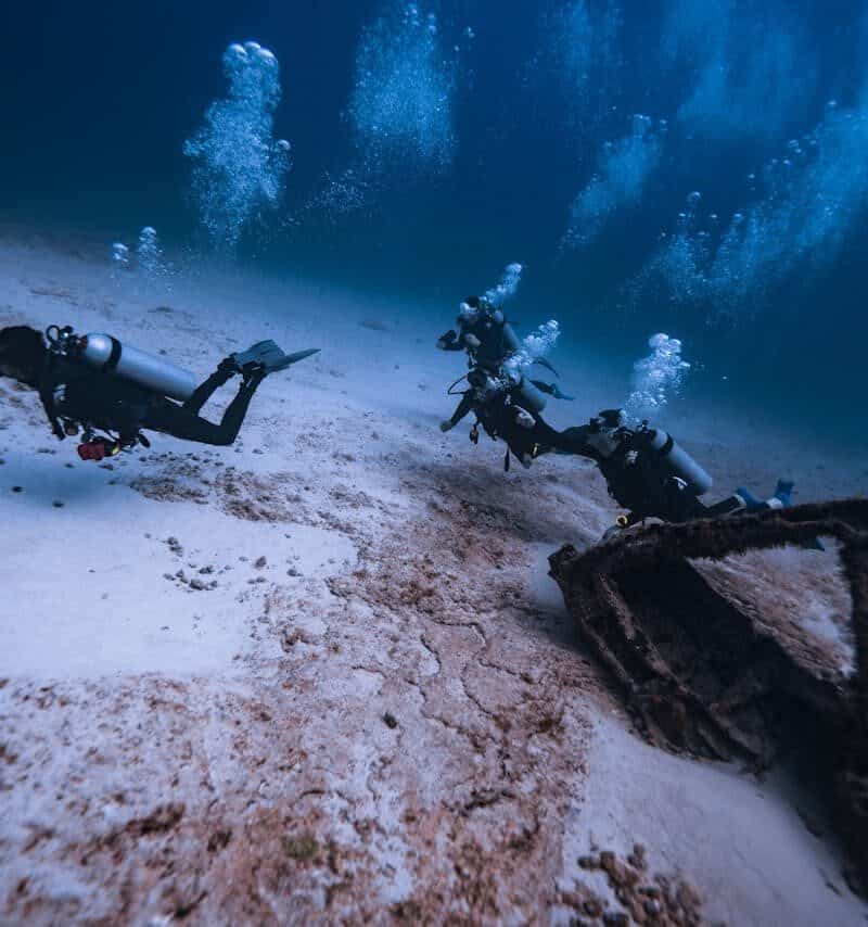 13 Things You Should Know Before Exploring a Shipwreck