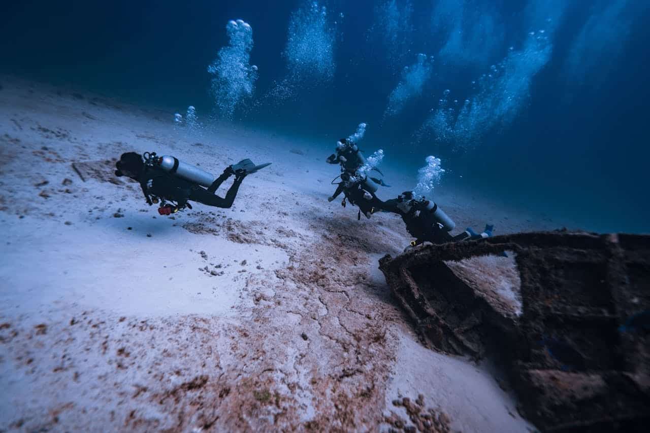 13 Things You Should Know Before Exploring a Shipwreck