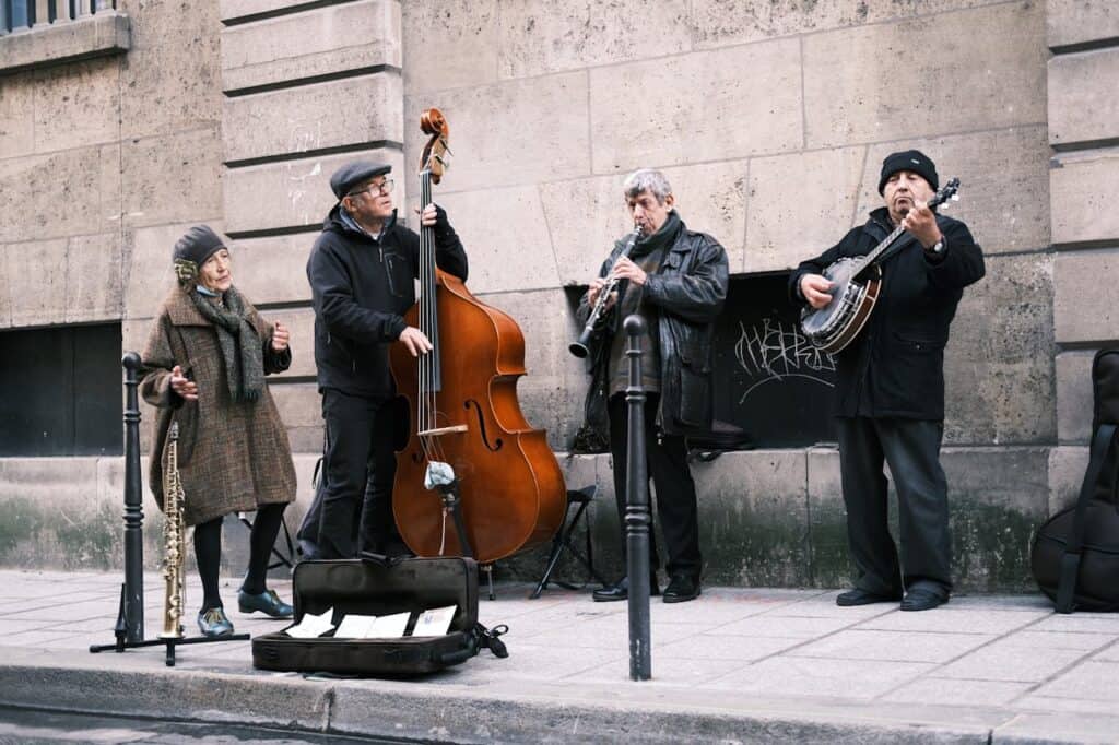 Paris, IDF, France
A People Playing Instrument
