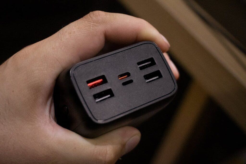 GaN charger travel compac
