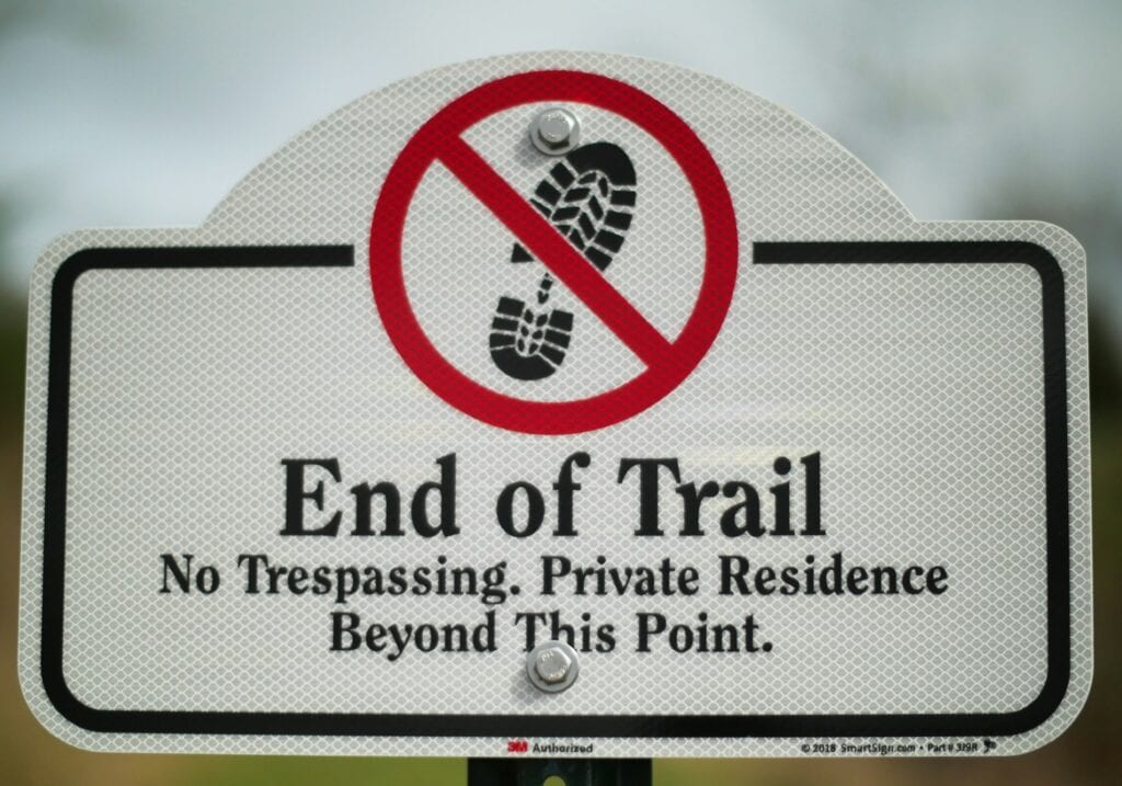 Disrespecting Parks, Trails, and Sacred Sites
Leave No Trace is the norm. Stay on marked trails, pack out trash, never feed wildlife, and keep noise low. Rock stacks, carved initials, and drone flights in restricted zones damage fragile places and face fines. In areas with Indigenous significance or historic weight, read posted guidance, skip climbing on ruins, and dress modestly if asked. Rangers are allies, not obstacles. When you treat public lands and sacred spaces with care, you keep them open for the next traveler.