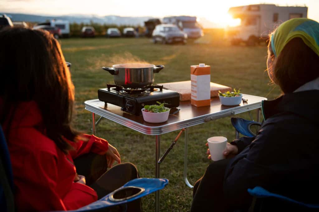 Safe, minimal campsite meal preparation setup