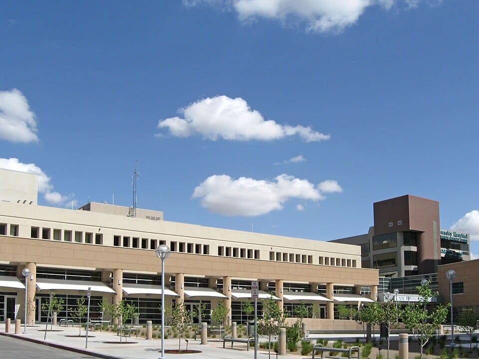 UNM Hospital Albuquerque exterior
