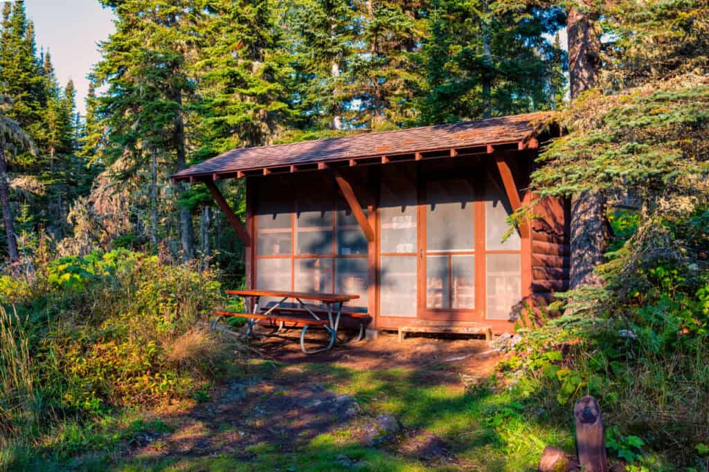 Camping_Shelter_at_Rock_Harbor_Campground_-_Isle_Royale_National_Park 