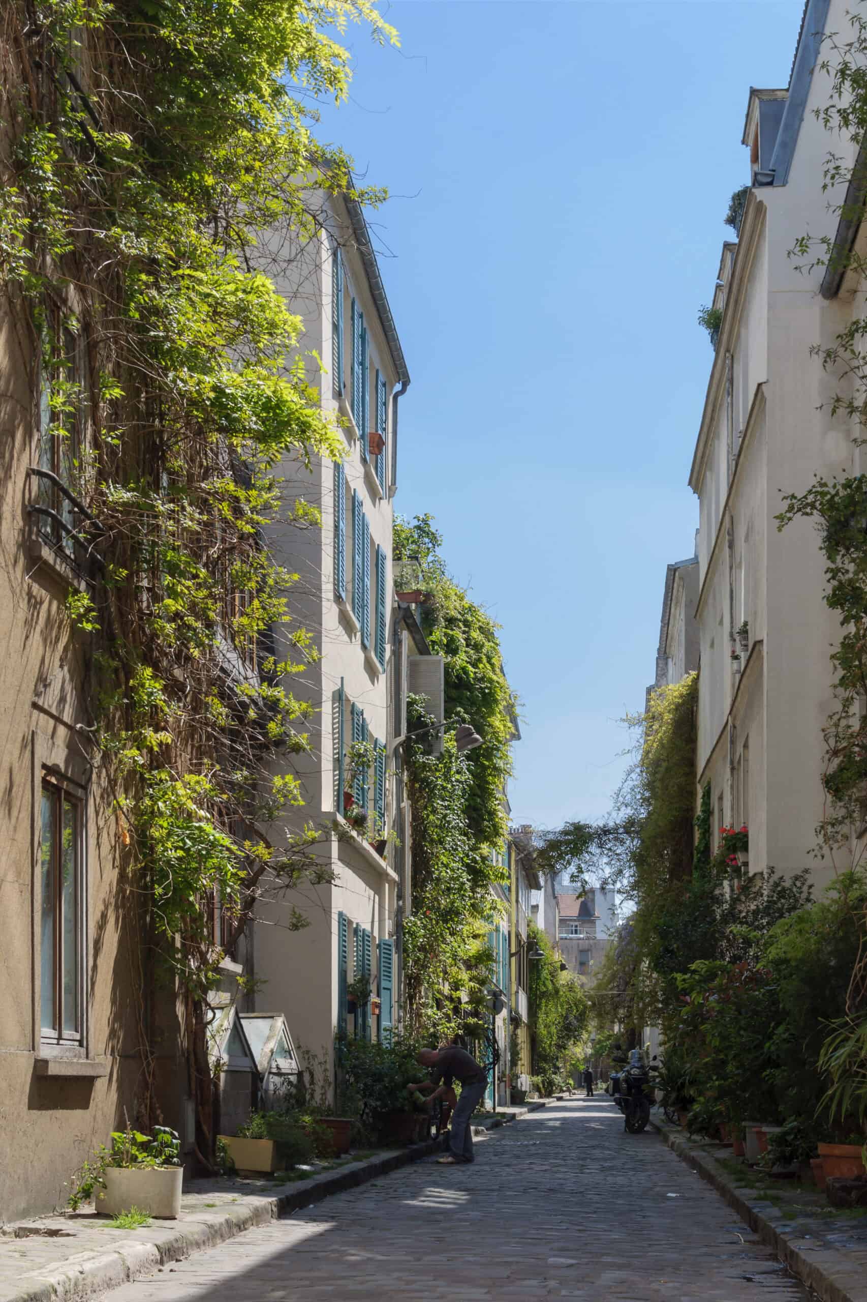 Rue des Thermopyles, Paris, France