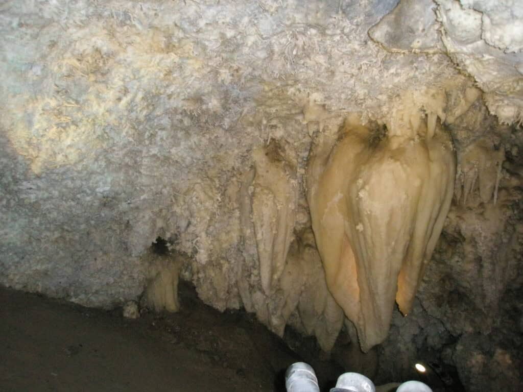 cool breath.
Timpanogos Cave, Utah