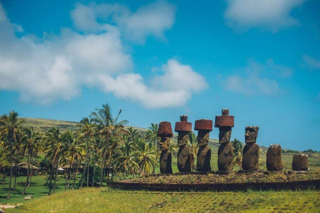 Easter island, Moai, Rapa nui image.