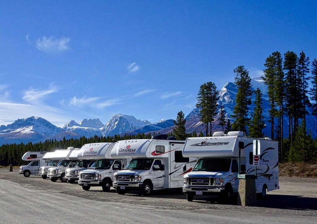 Multiple RVs lined up